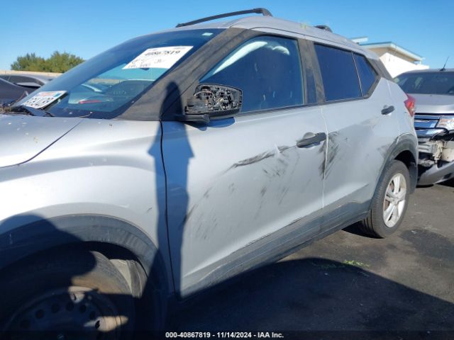3N1CP5CU8JL528560 Nissan KICKS S