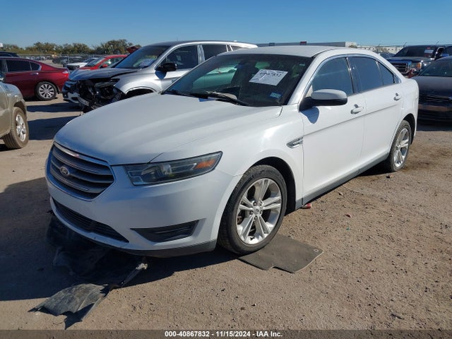 Ford TAURUS SEL 2014 1FAHP2E82EG185066 Image 2