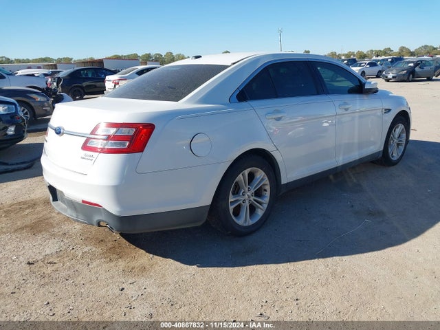 Ford TAURUS SEL 2014 1FAHP2E82EG185066 Image 4