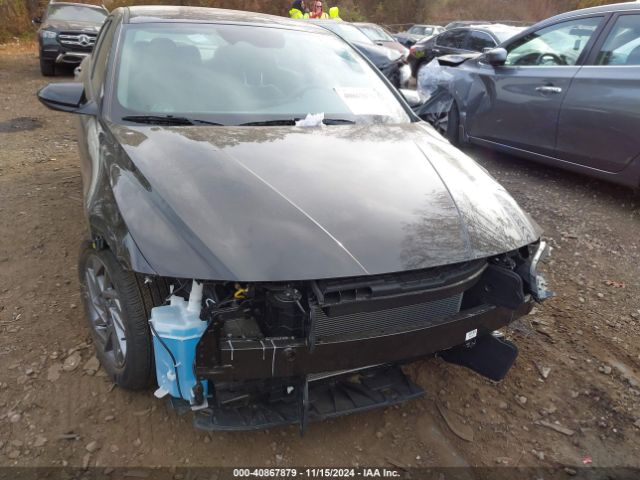 KMHLM4DG8RU849231 Hyundai ELANTRA SEL