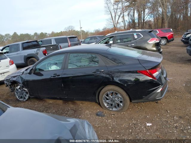 KMHLM4DG8RU849231 Hyundai ELANTRA SEL