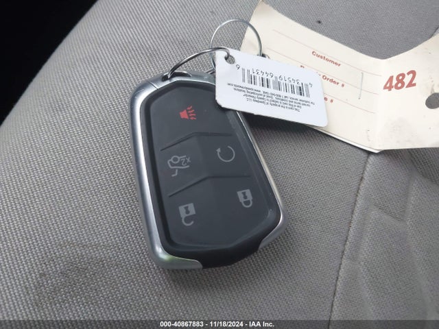 Chevrolet EQUINOX LT 2018 2GNAXSEV0J6216995 Image 11