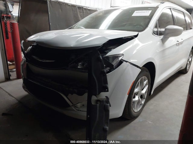 2C4RC1FGXJR234954 Chrysler Pacifica Touring Plus
