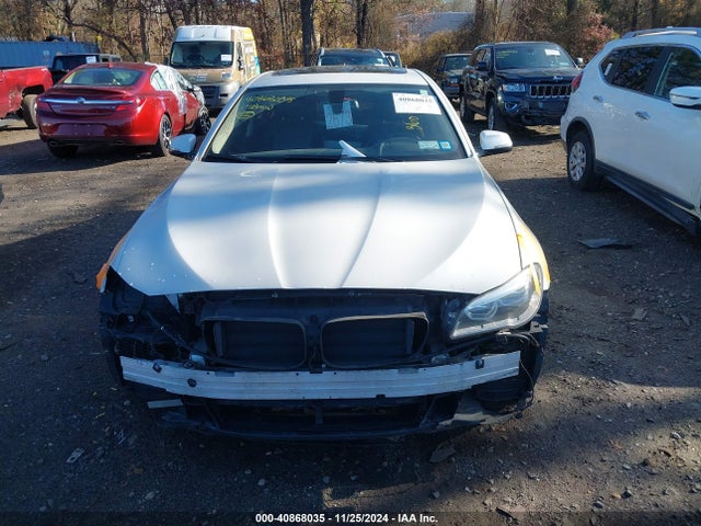 BMW 528i Xdrive 2014 WBA5A7C57ED620103 Image 12