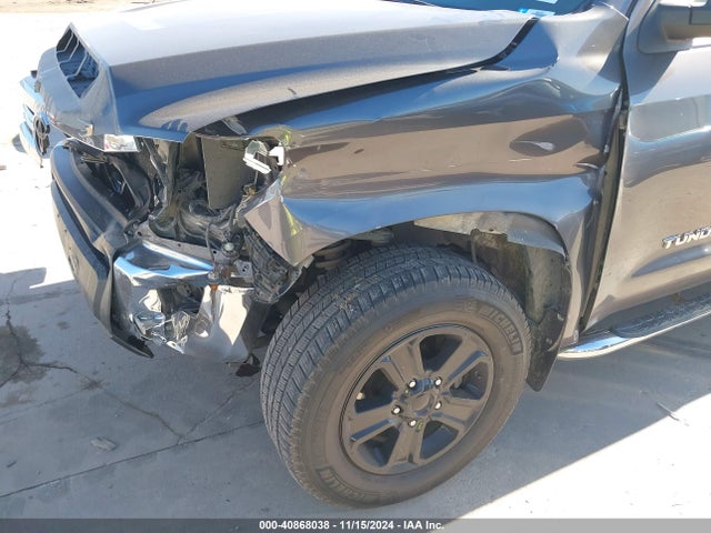 5TFRM5F19HX112422 Toyota Tundra Sr5 4.6l V8