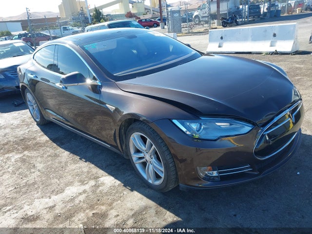 2013 TESLA MODEL S 5YJSA1AC7DFP10637 Photo 0