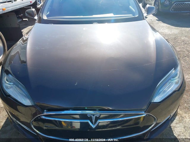 2013 TESLA MODEL S 5YJSA1AC7DFP10637 Photo 9