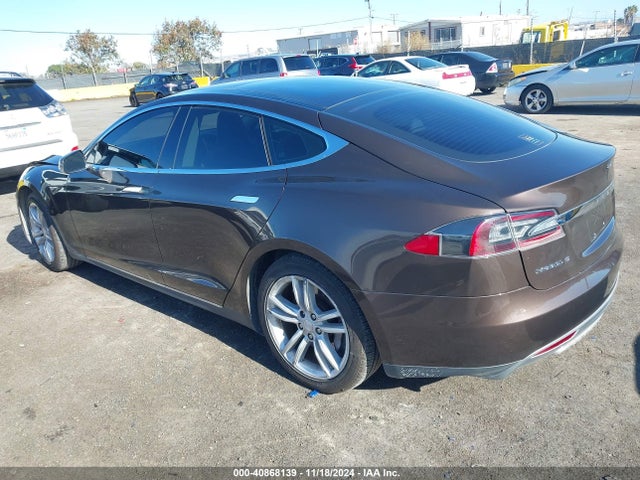 2013 TESLA MODEL S 5YJSA1AC7DFP10637 Photo 2