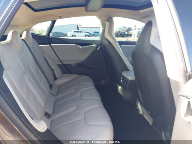 2013 TESLA MODEL S 5YJSA1AC7DFP10637 Photo 7