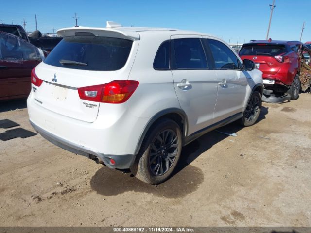 JA4AP3AU4HZ069813 Mitsubishi Outlander Sport 2.0 Le