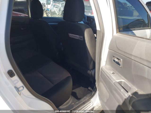 JA4AP3AU4HZ069813 Mitsubishi Outlander Sport 2.0 Le