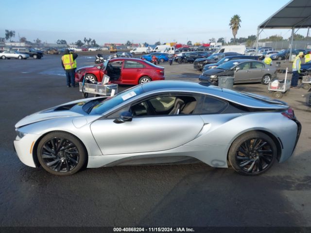 WBY2Z2C32HV676737 BMW I8