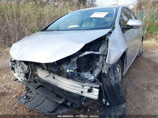 JTDKBRFU6H3041504 Toyota Prius Two