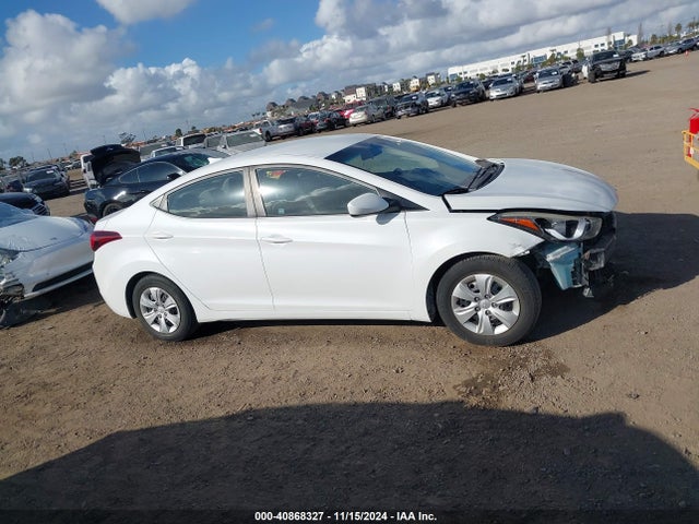 Hyundai ELANTRA SE 2016 5NPDH4AE5GH694595 Image 14