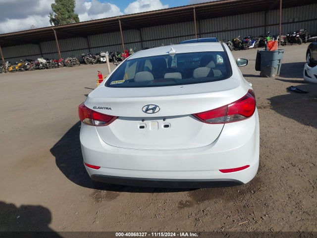 Hyundai ELANTRA SE 2016 5NPDH4AE5GH694595 Image 17