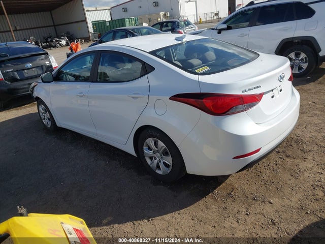 Hyundai ELANTRA SE 2016 5NPDH4AE5GH694595 Image 3