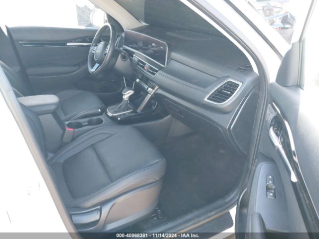 KNDER2AA2R7652203 KIA SELTOS EX
