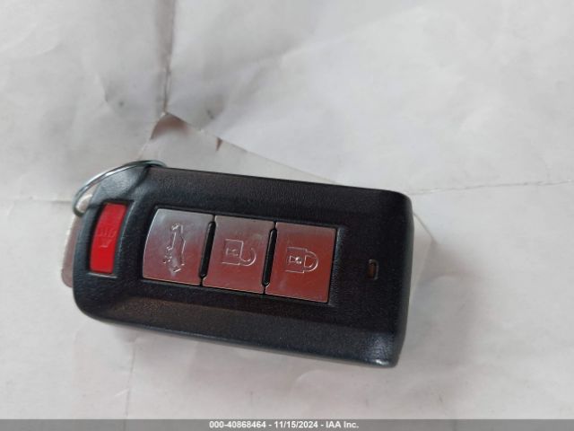 JA4AD3A32GZ019085 Mitsubishi Outlander Sel