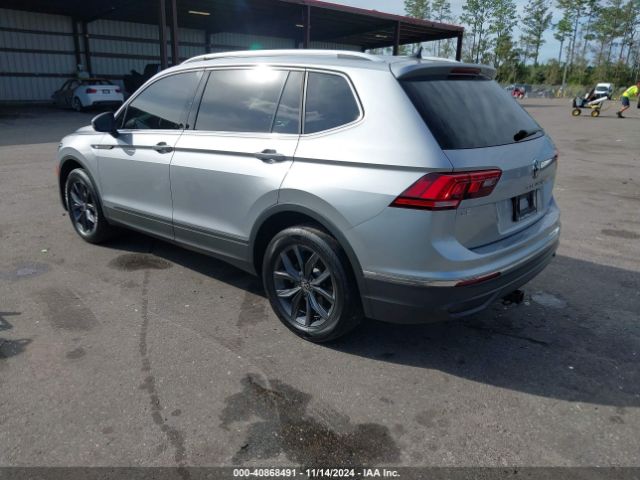 2022 VOLKSWAGEN TIGUAN 3VV3B7AX9NM147502 Photo 2