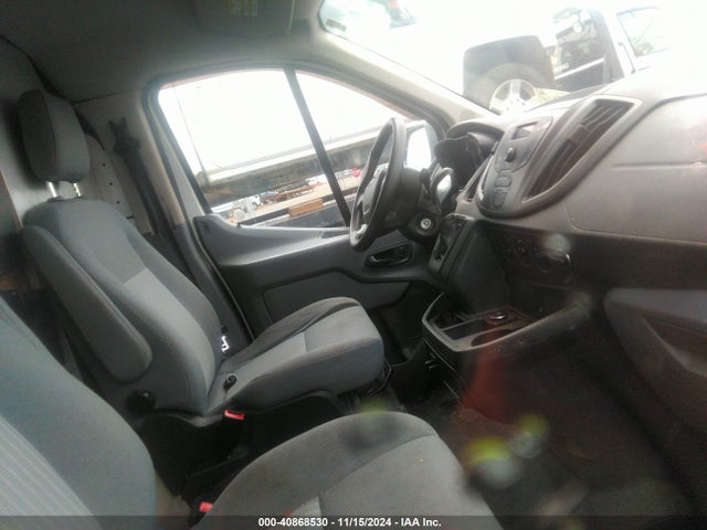 Ford Transit-250 2015 1FTNR2ZG8FKB25140 Image 5