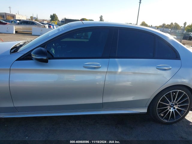 55SWF4JB7GU176036 Mercedes-Benz C 300 Luxury/sport
