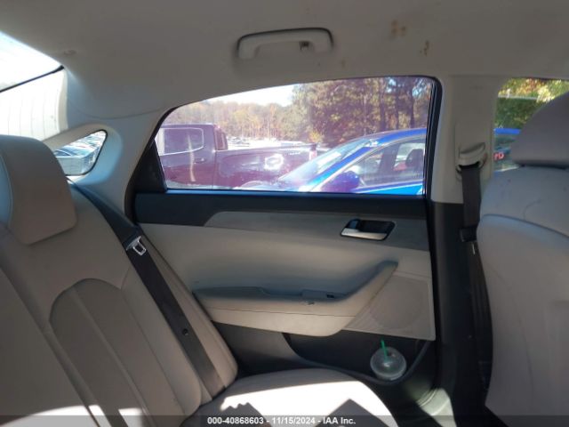 5NPE24AF0KH813841 Hyundai SONATA SE