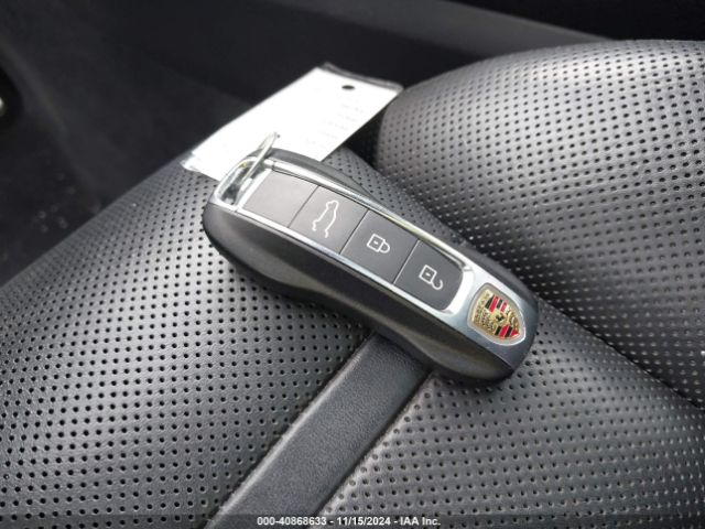 WP1AB2AY4KDA61747 Porsche CAYENNE S