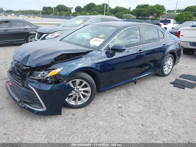 Toyota CAMRY LE 2021 4T1C11AK3MU553753 Image 2