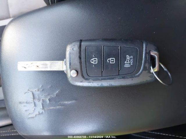 KMHRC8A37LU015139 Hyundai Venue Sel