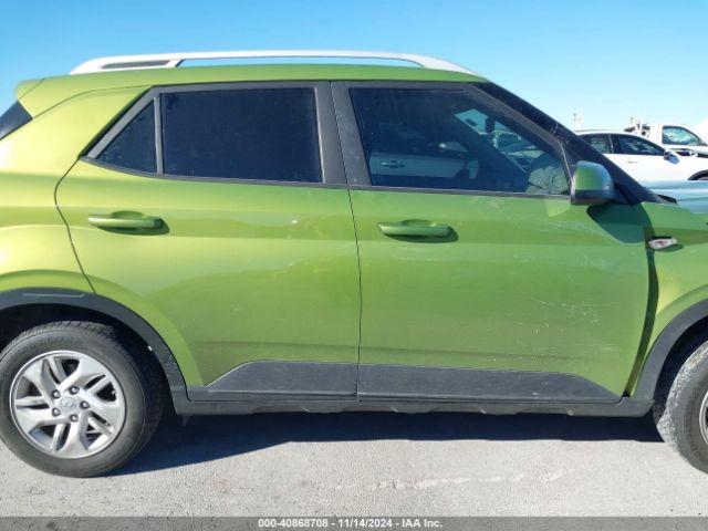 KMHRC8A37LU015139 Hyundai Venue Sel
