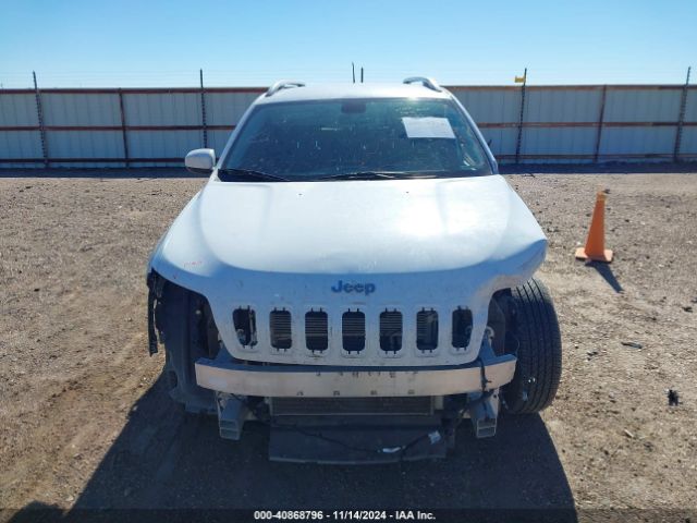1C4PJMCB2KD352024 Jeep Cherokee Latitude 4x4