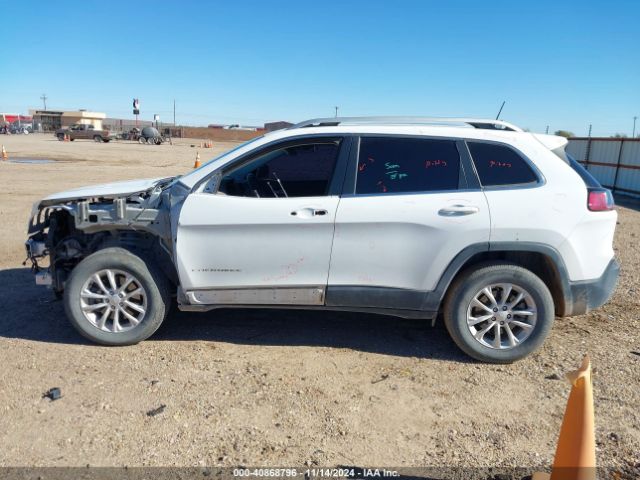 1C4PJMCB2KD352024 Jeep Cherokee Latitude 4x4