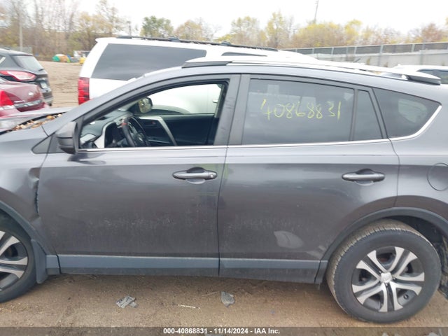JTMBFREV3HJ704411 Toyota RAV4 LE