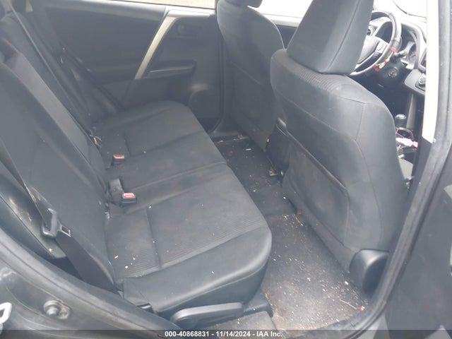 JTMBFREV3HJ704411 Toyota RAV4 LE