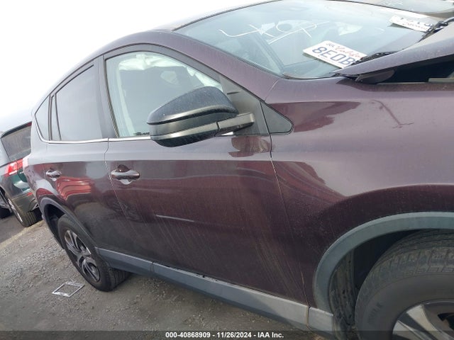 Toyota RAV4 LE 2018 2T3ZFREV2JW447294 Image 14