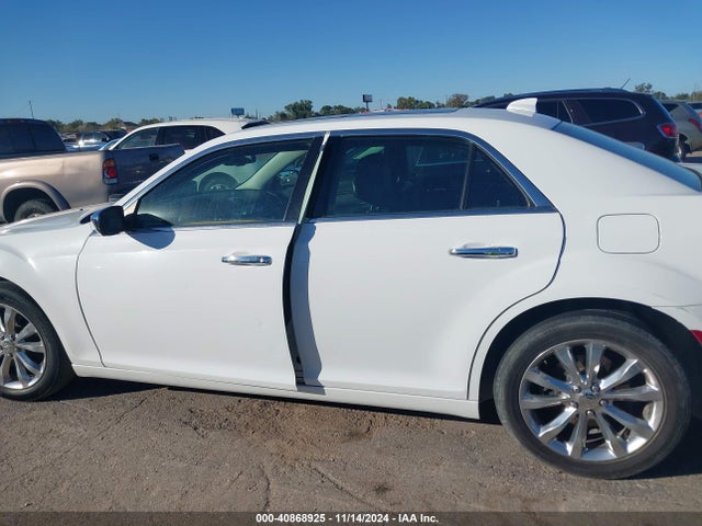 Chrysler 300c Awd 2016 2C3CCAKG0GH111484 Image 14