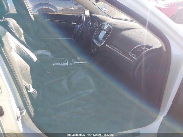 Chrysler 300c Awd 2016 2C3CCAKG0GH111484 Image 5