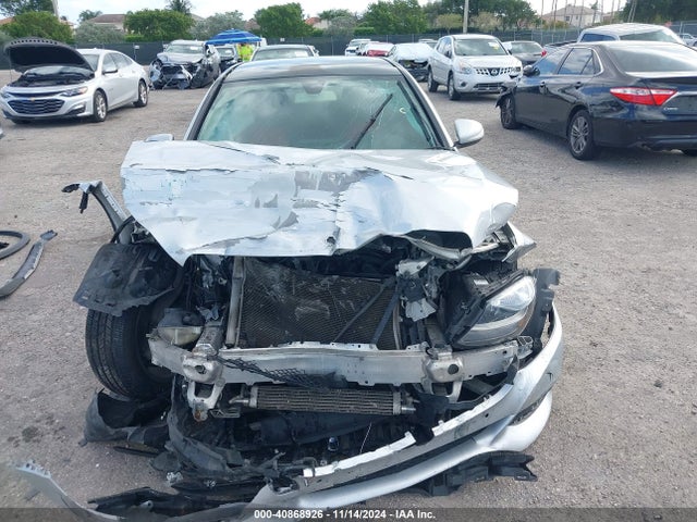 55SWF4JB8FU092743 Mercedes-Benz C 300 Luxury/sport