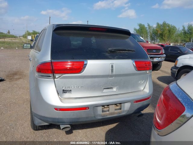 2LMDJ6JKXEBL03276 Lincoln MKX