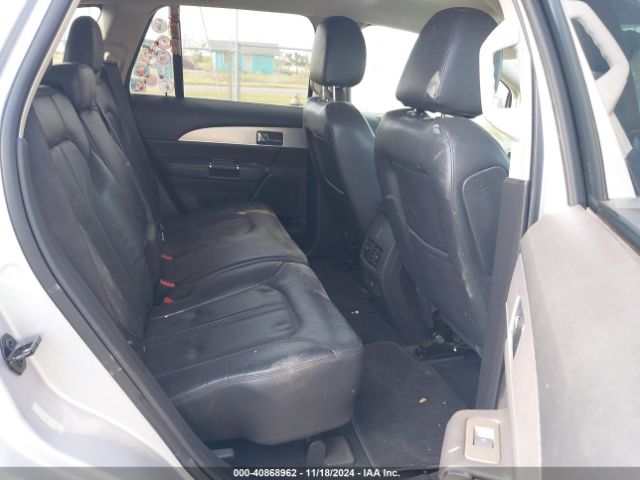 2LMDJ6JKXEBL03276 Lincoln MKX