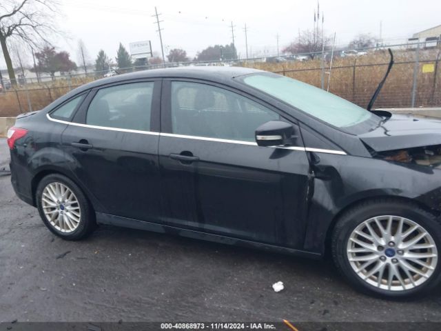 1FADP3J24EL439065 Ford Focus Titanium