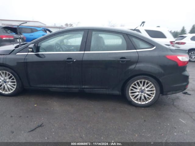 1FADP3J24EL439065 Ford Focus Titanium