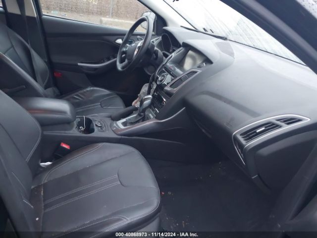 1FADP3J24EL439065 Ford Focus Titanium
