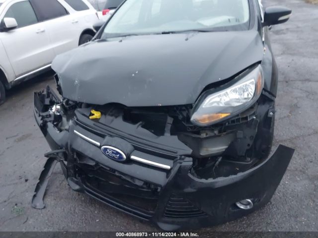 1FADP3J24EL439065 Ford Focus Titanium