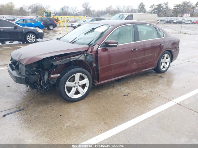 1VWBT7A34EC052526 Volkswagen Passat 1.8t Se