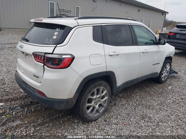 Jeep Compass Latitude Lux 4x4 2022 3C4NJDFB0NT203807 Image 4