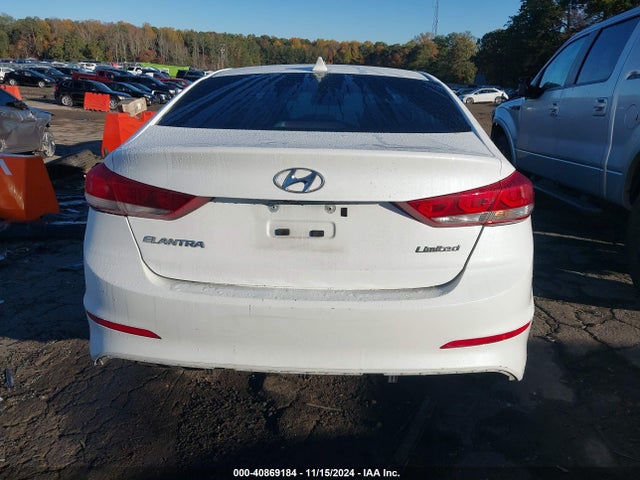 Hyundai Elantra Limited 2017 5NPD84LF6HH052832 Image 16