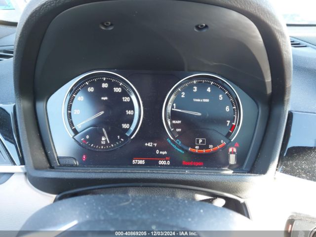 2018 BMW X1 WBXHT3C30J3H32488 Photo 6
