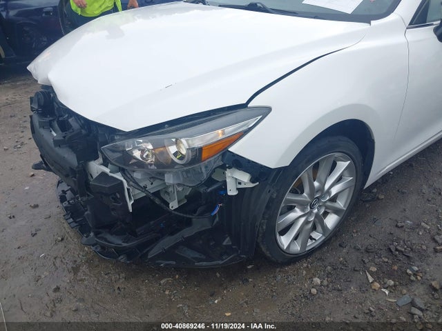 3MZBN1V78HM114386 Mazda Mazda3 Touring