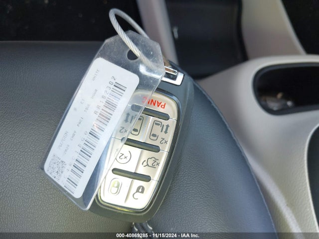 Chrysler Pacifica Touring L 2024 2C4RC1BG0RR182302 Image 11